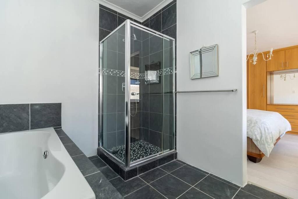 Garden Cottage, Camps Bay Apartment *